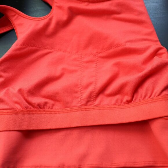 LULULEMON Mastered Motion Long Line Tank Top Size 4 Coral Red *No Removable Pads - Picture 5 of 12